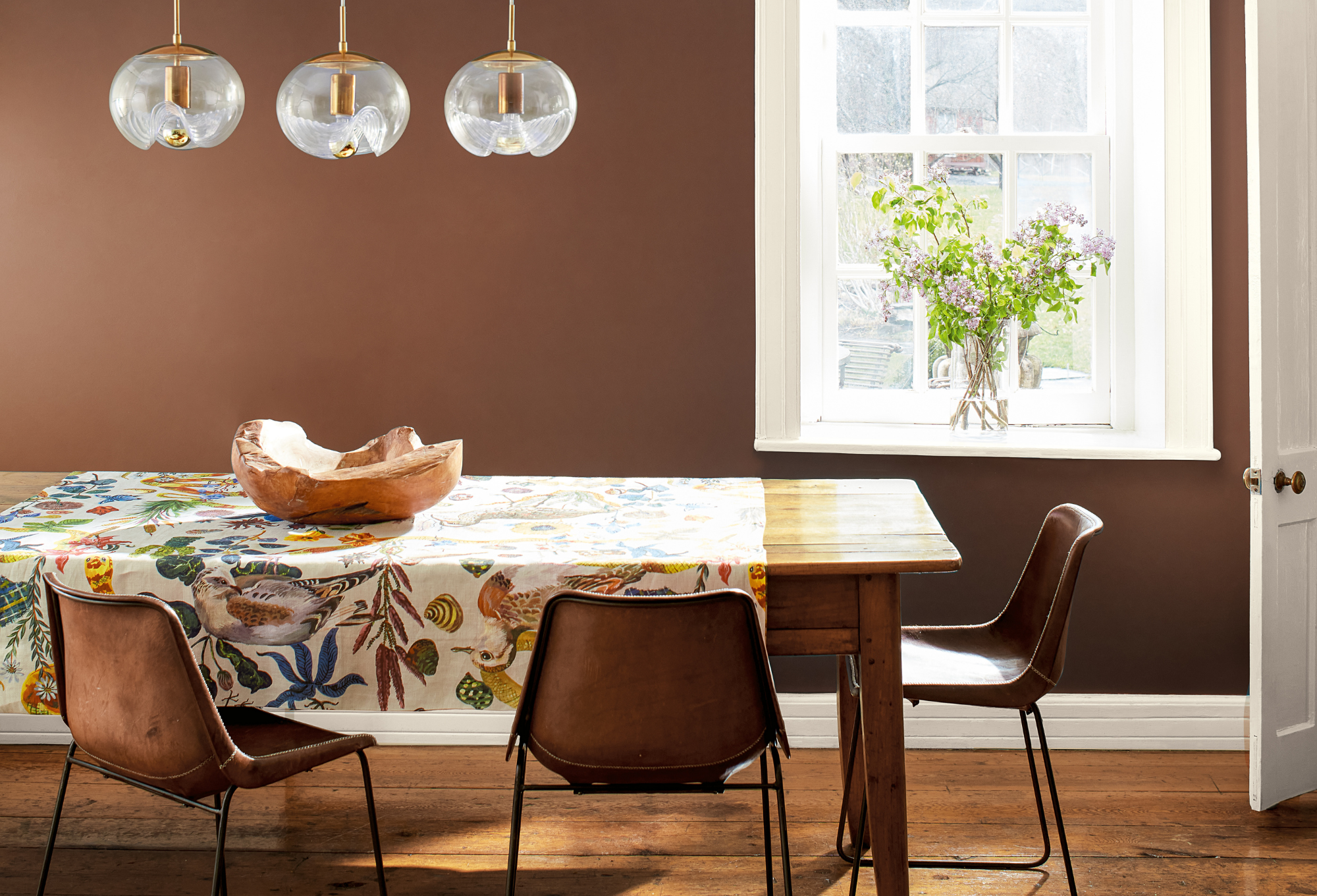 Top Benjamin Moore Paint Colors for Texas Homes in 2025